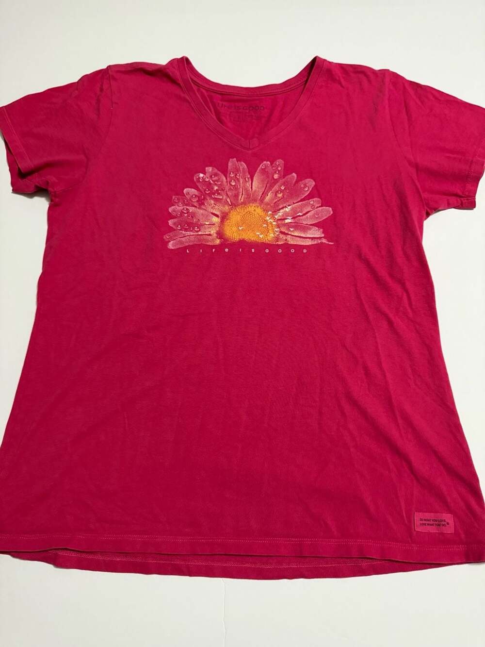 Life is Good Watercolor Daisy Birds V-Neck Crusher Tee Size L Pink